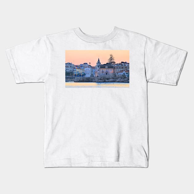 night fall at Cascais Kids T-Shirt by terezadelpilar